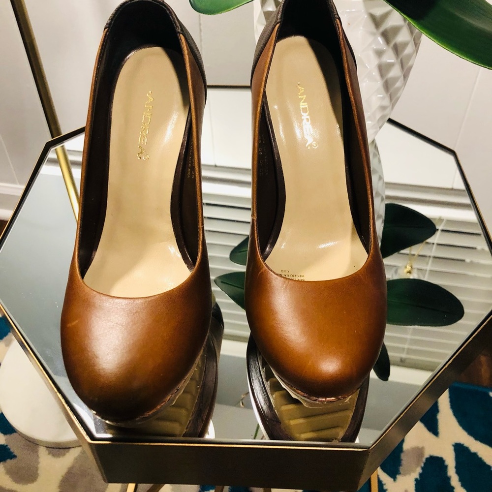 Andrea Platforms size 6